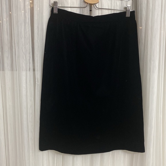 Hand crafted velour/silk black pencil skirt! Quiet Luxury! Holiday party! Size S - Picture 4 of 7